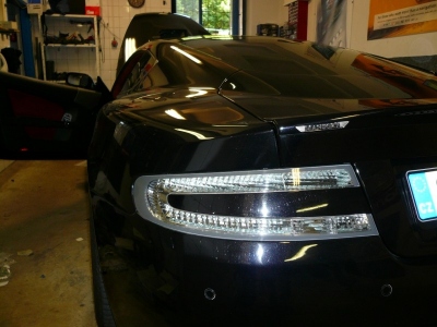 ASTON MARTIN DB9