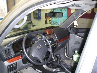 TOYOTA LAND CRUISER