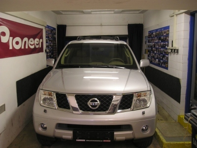 NISSAN PATHFINDER